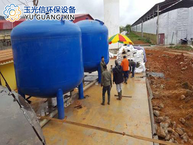 凈水處理設(shè)備安裝現(xiàn)場(chǎng)